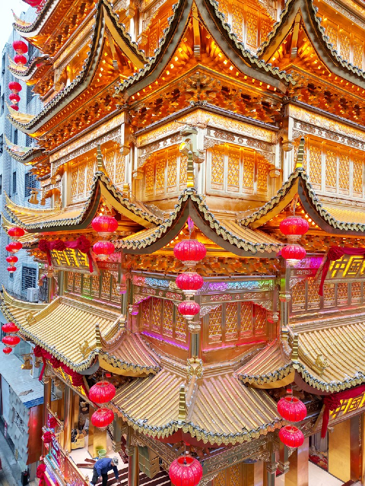 湖南亮金色铝瓦中国黄金阁楼屋面金属瓦案例